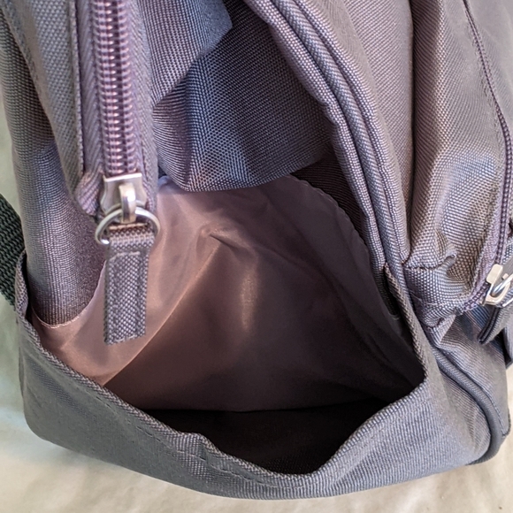 Backpack - Picture 7 of 9